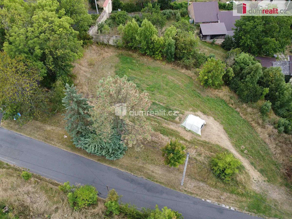 Prodej stavebního pozemku 1187 m²